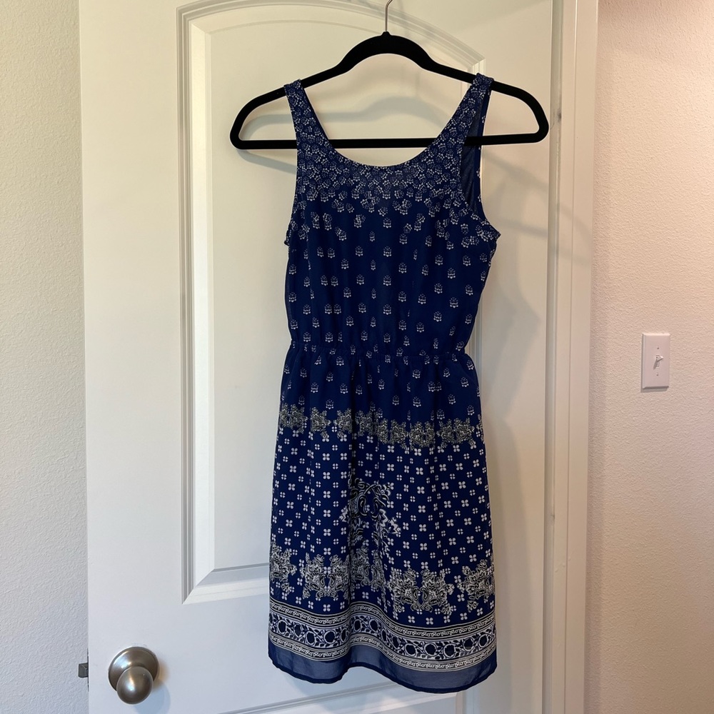 H&M Divided dress size 4 colors blue, black and white